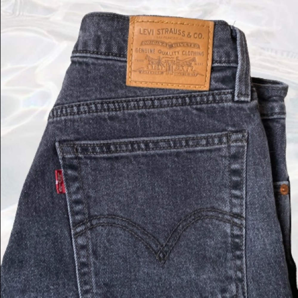 LEVIS WASHED BLACK JEANS